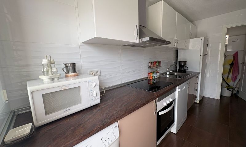 3 Bed, 2 Bath, ApartmentFor Sale, Torrevieja, Alicante