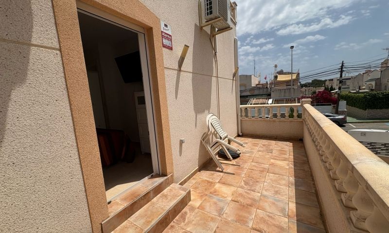 3 Bed, 2 Bath, ApartmentFor Sale, Torrevieja, Alicante
