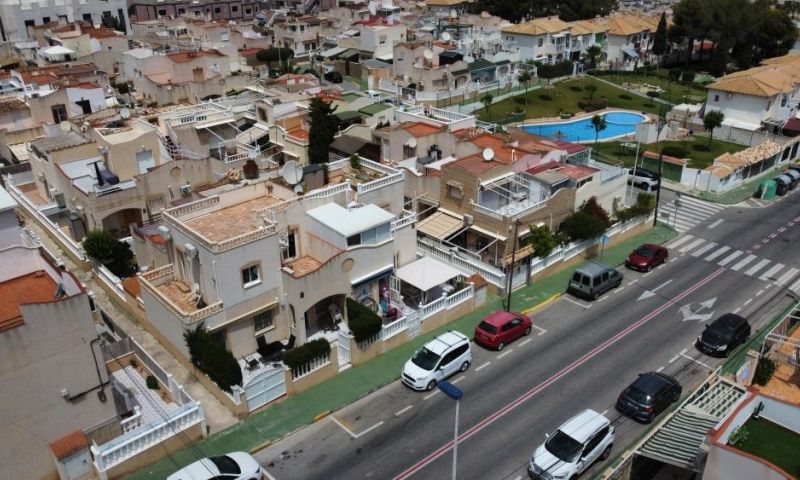 3 Bed, 2 Bath, ApartmentFor Sale, Torrevieja, Alicante