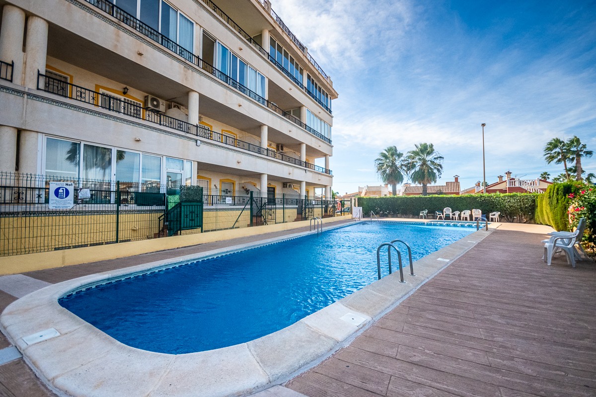 2 Bed, 1 Bath, ApartmentFor Sale, Orihuela Costa, Alicante