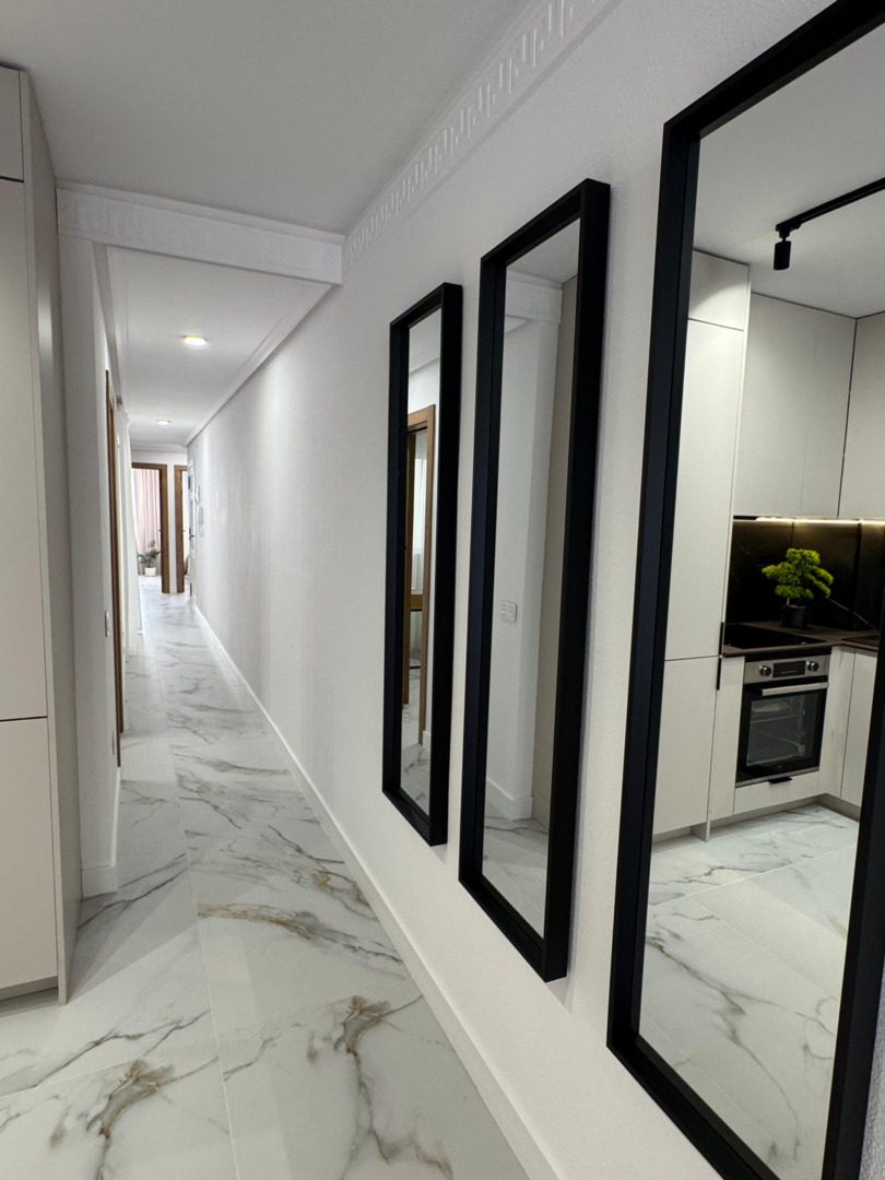 4 Bed, 2 Bath, ApartmentFor Sale, Torrevieja, Alicante