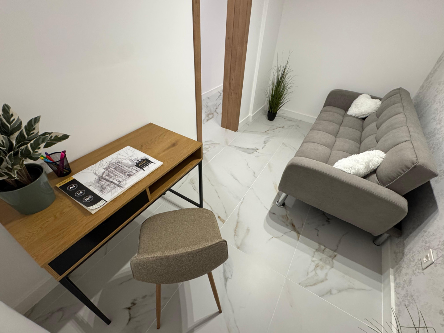 4 Bed, 2 Bath, ApartmentFor Sale, Torrevieja, Alicante