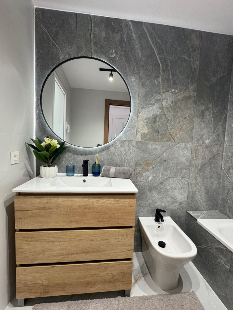 4 Bed, 2 Bath, ApartmentFor Sale, Torrevieja, Alicante