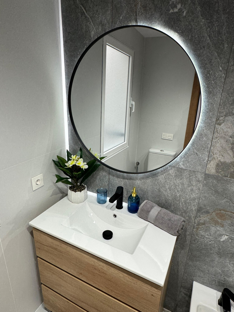 4 Bed, 2 Bath, ApartmentFor Sale, Torrevieja, Alicante