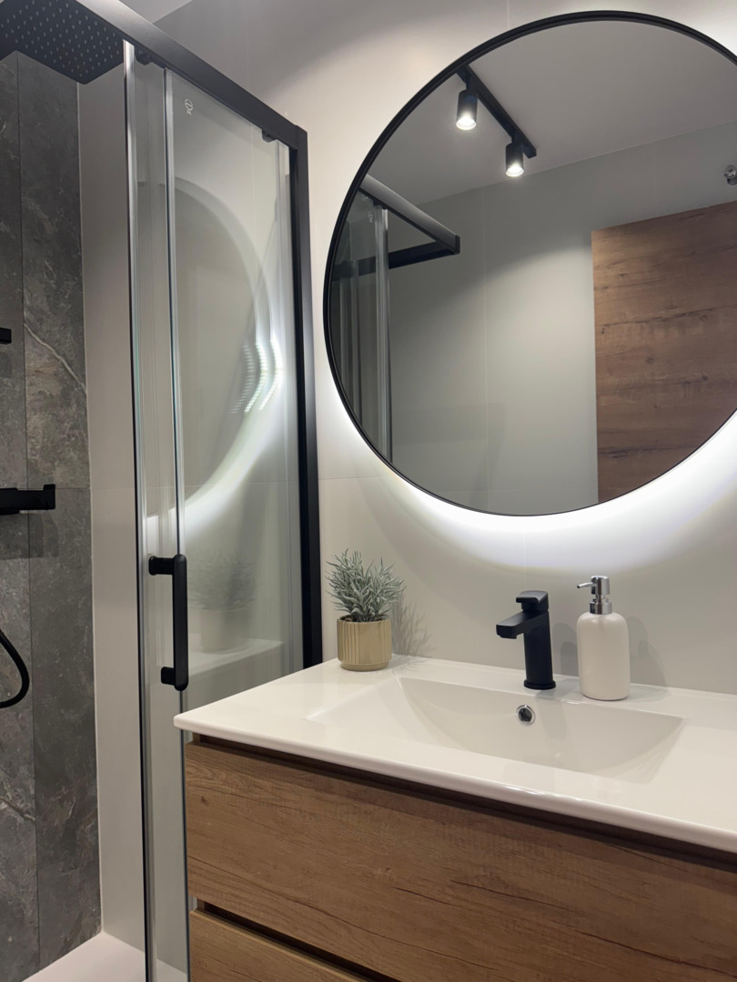 4 Bed, 2 Bath, ApartmentFor Sale, Torrevieja, Alicante