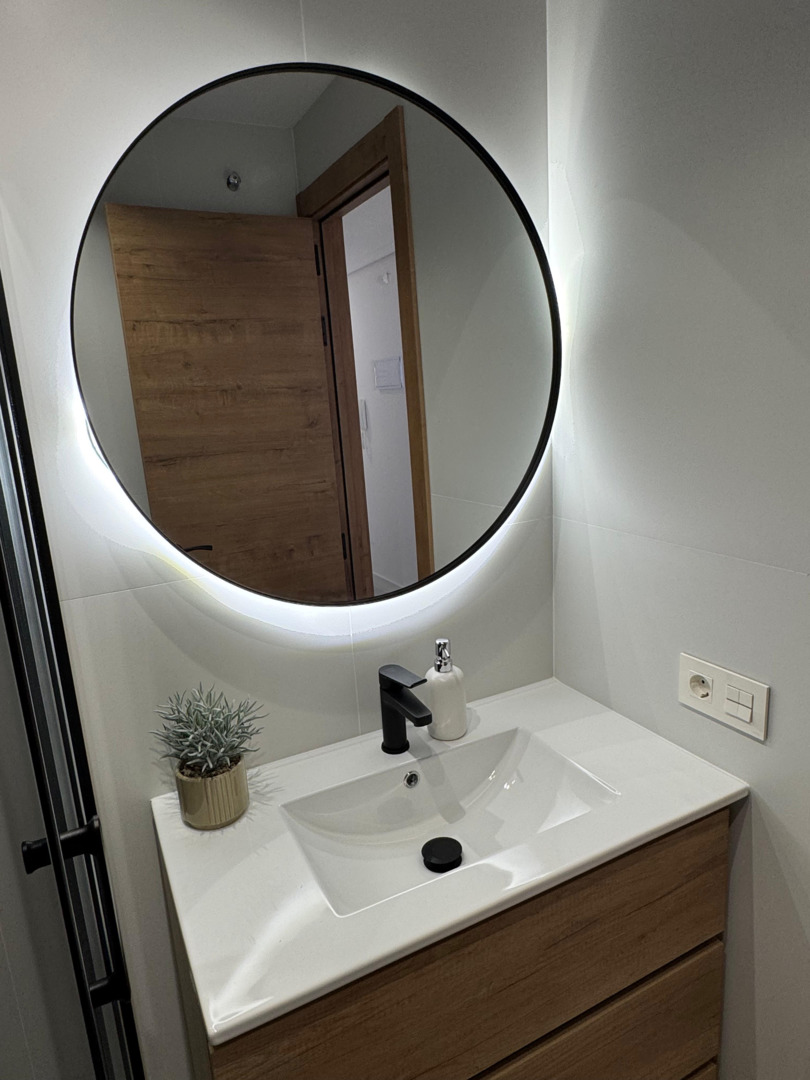 4 Bed, 2 Bath, ApartmentFor Sale, Torrevieja, Alicante