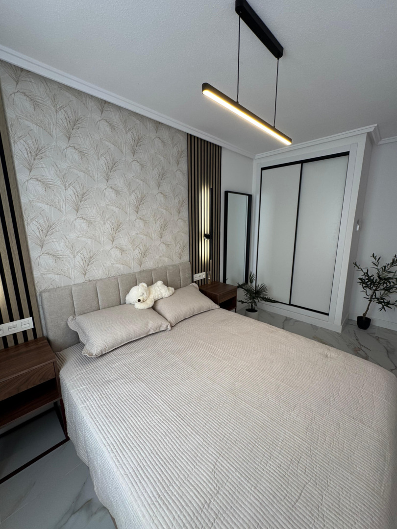 4 Bed, 2 Bath, ApartmentFor Sale, Torrevieja, Alicante