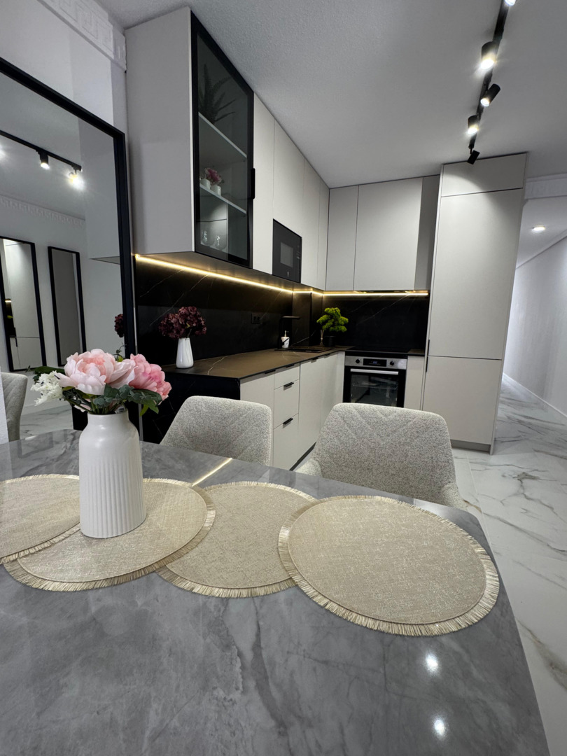 4 Bed, 2 Bath, ApartmentFor Sale, Torrevieja, Alicante