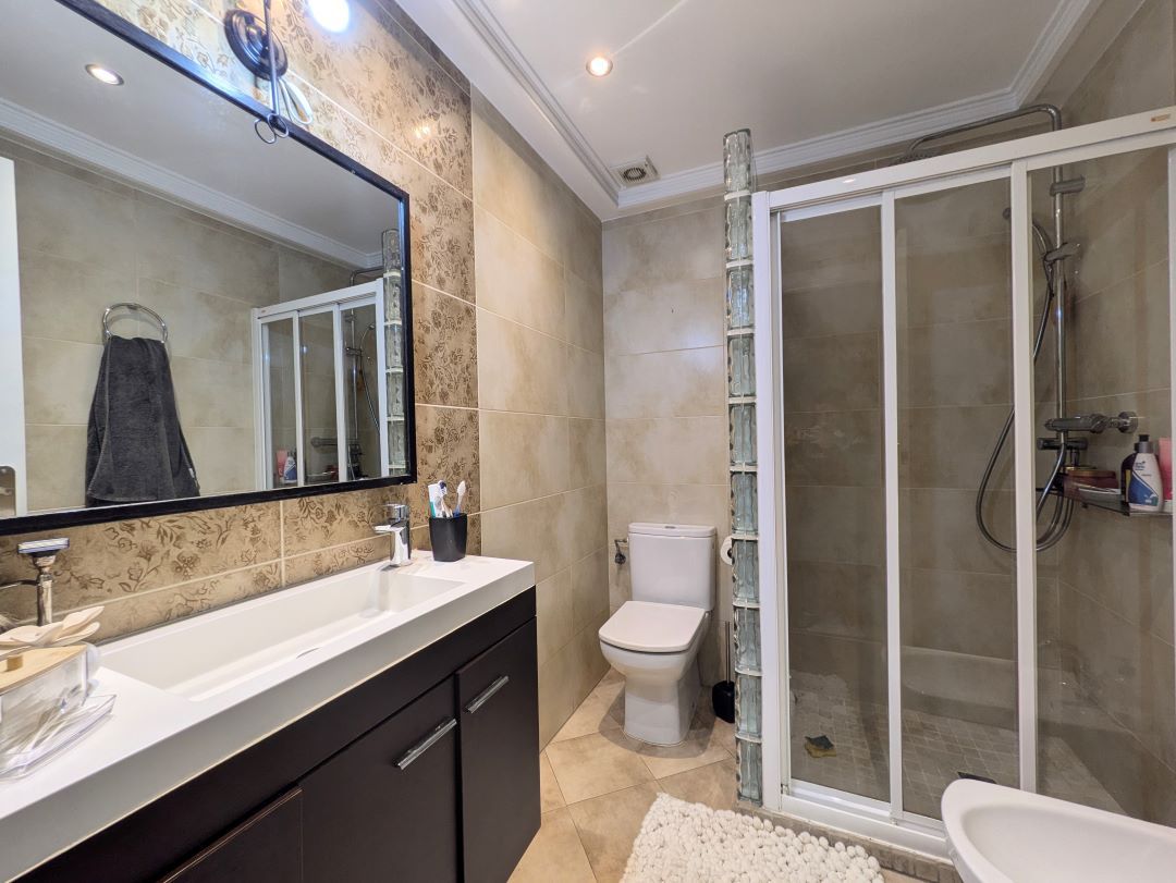 3 Bed, 2 Bath, ApartmentFor Sale, Benidorm, Alicante