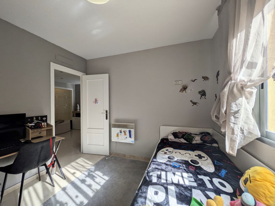 3 Bed, 2 Bath, ApartmentFor Sale, Benidorm, Alicante