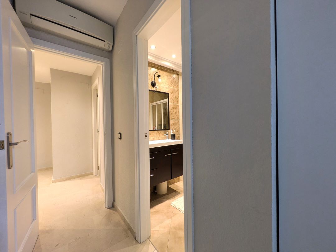 3 Bed, 2 Bath, ApartmentFor Sale, Benidorm, Alicante