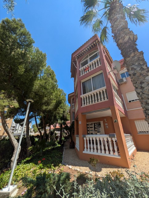 2 Bed, 1 Bath, ApartmentFor Sale, Benidorm, Alicante