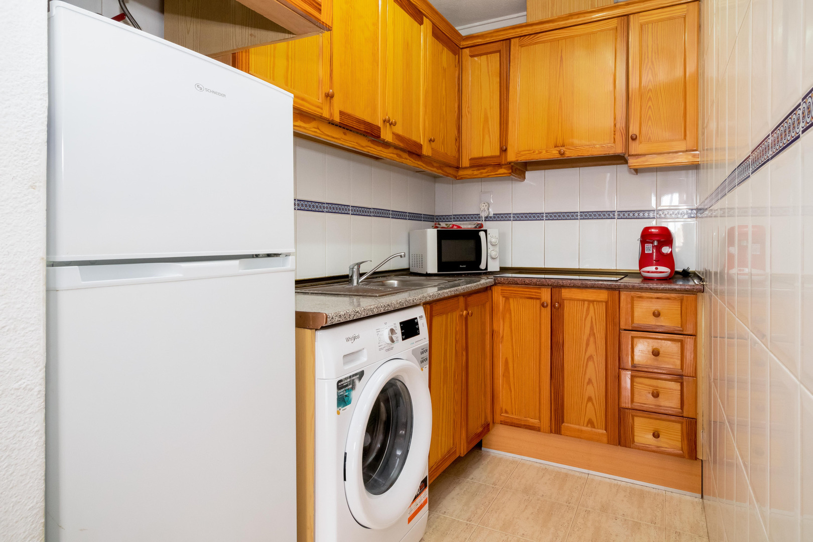 2 Bed, 1 Bath, ApartmentFor Sale, Torrevieja, Alicante