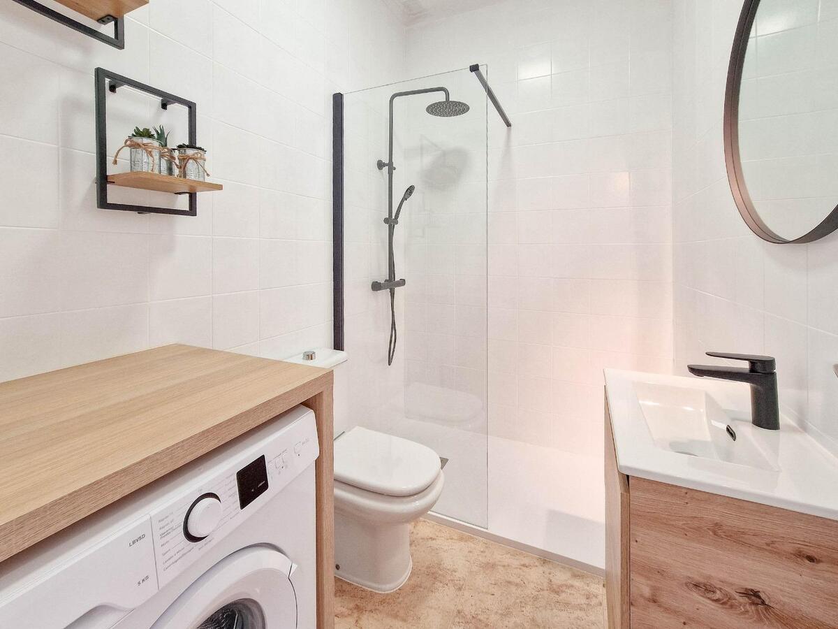 2 Bed, 1 Bath, HouseFor Sale, Torrevieja, Alicante