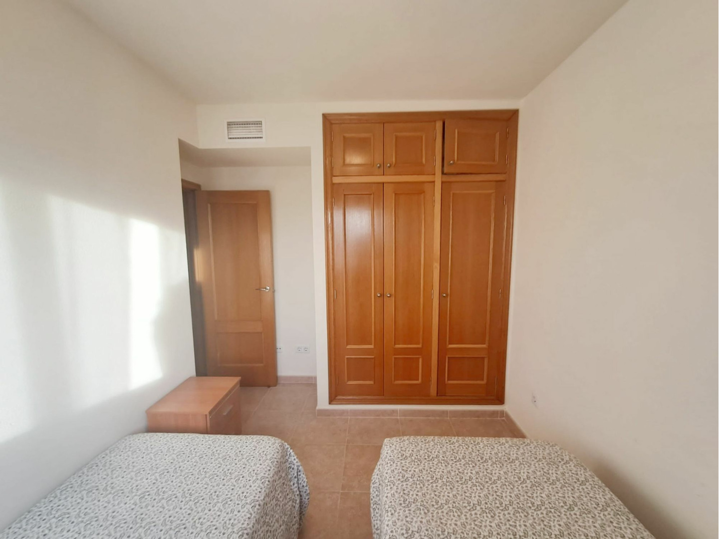 3 Bed, 2 Bath, ApartmentFor Sale, Guardamar Del Segura, Alicante