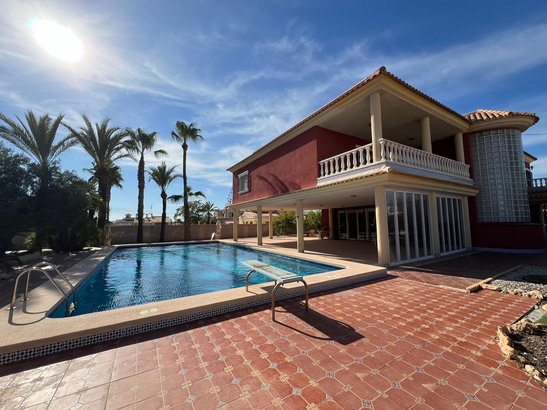 6 Bed, 4 Bath, HouseFor Sale, Torrevieja, Alicante