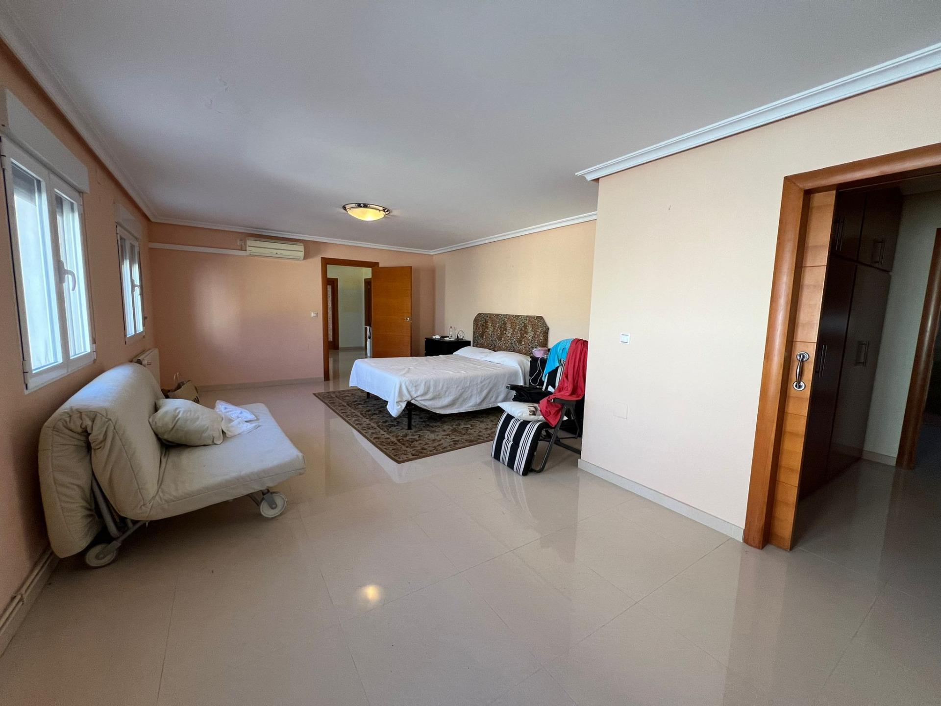 6 Bed, 4 Bath, HouseFor Sale, Torrevieja, Alicante 6 Bed, 4 Bath, HouseFor Sale, Torrevieja, Alicante