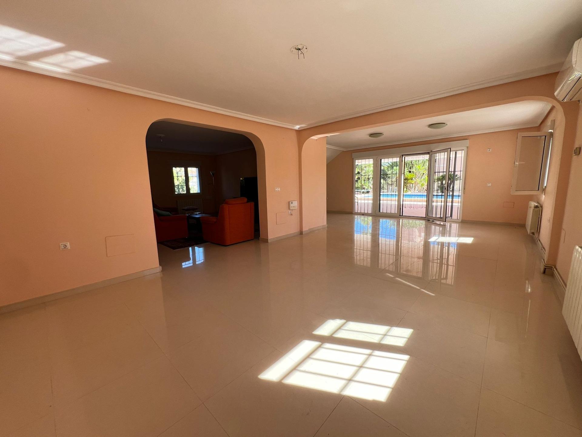 6 Bed, 4 Bath, HouseFor Sale, Torrevieja, Alicante 6 Bed, 4 Bath, HouseFor Sale, Torrevieja, Alicante