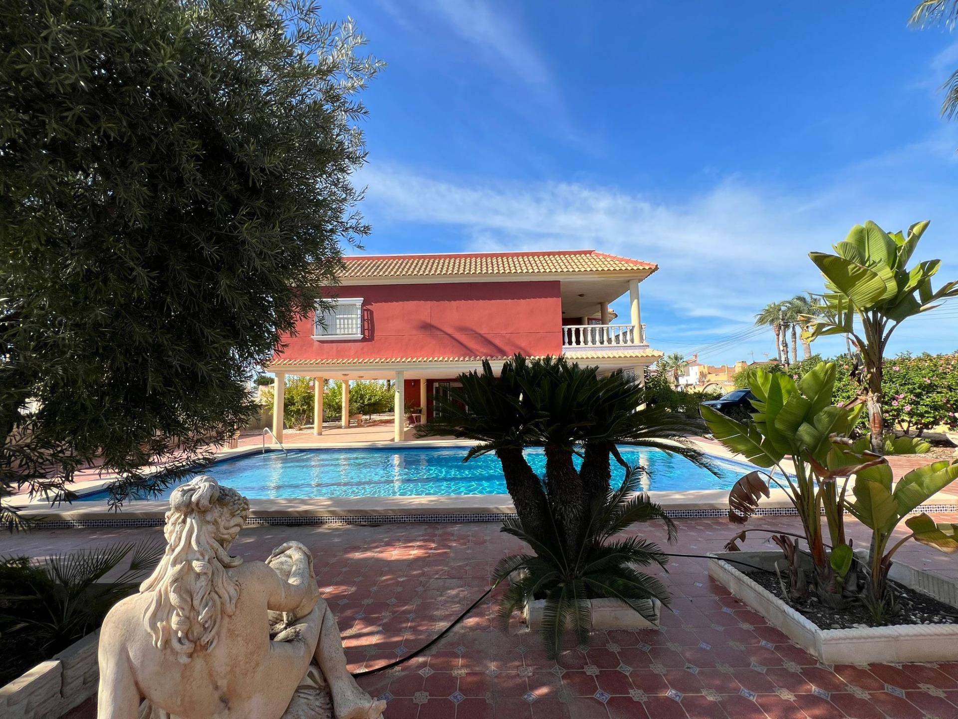 6 Bed, 4 Bath, HouseFor Sale, Torrevieja, Alicante 6 Bed, 4 Bath, HouseFor Sale, Torrevieja, Alicante