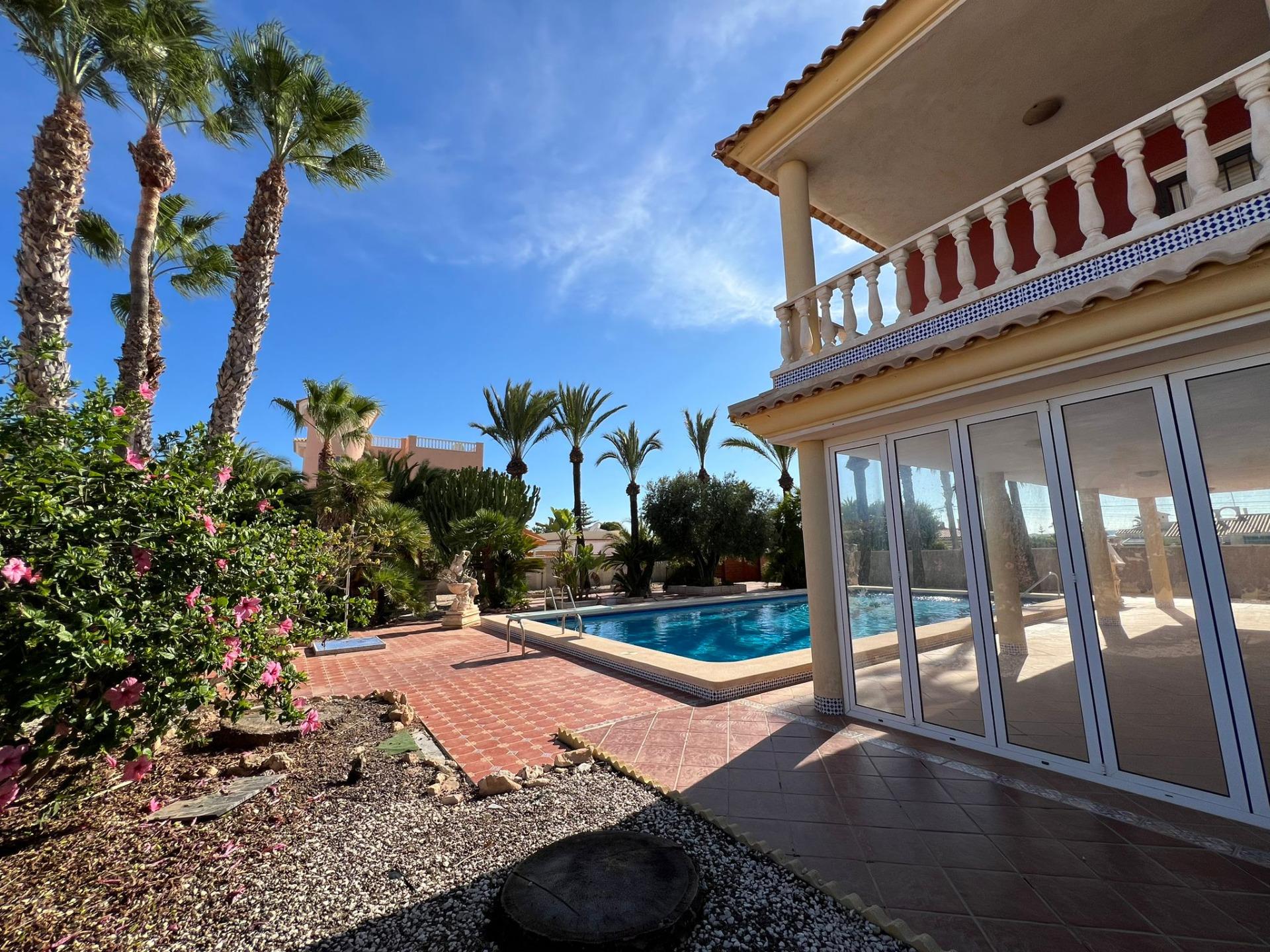 6 Bed, 4 Bath, HouseFor Sale, Torrevieja, Alicante 6 Bed, 4 Bath, HouseFor Sale, Torrevieja, Alicante
