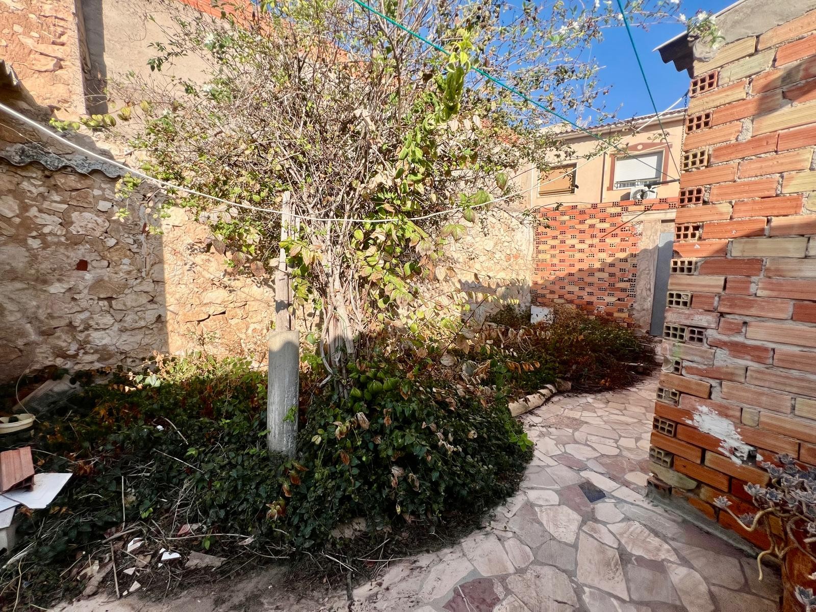 6 Bed, 1 Bath, HouseFor Sale, Pinoso, Alicante 6 Bed, 1 Bath, HouseFor Sale, Pinoso, Alicante