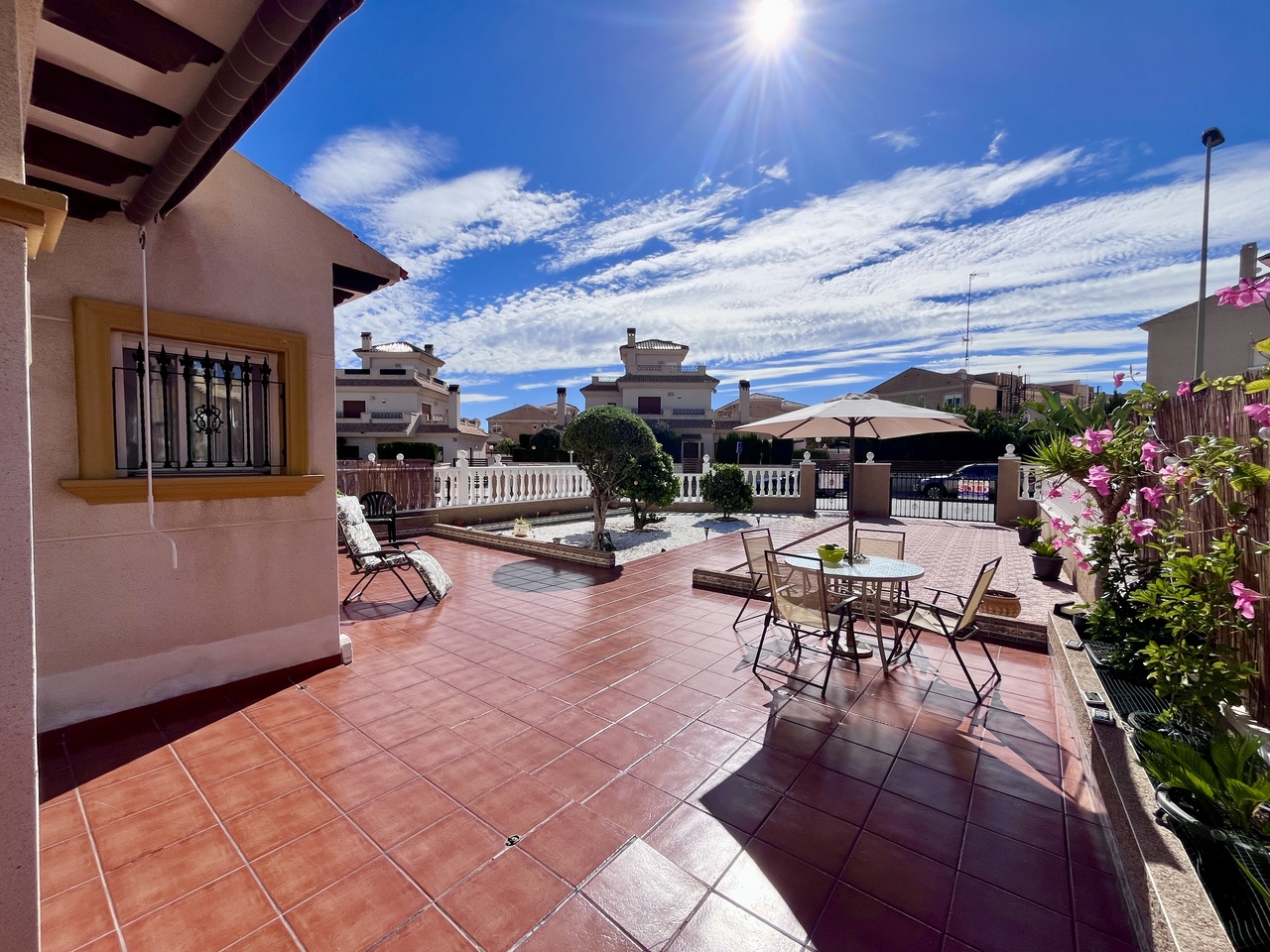 2 Bed, 2 Bath, HouseFor Sale, La Zenia, Alicante