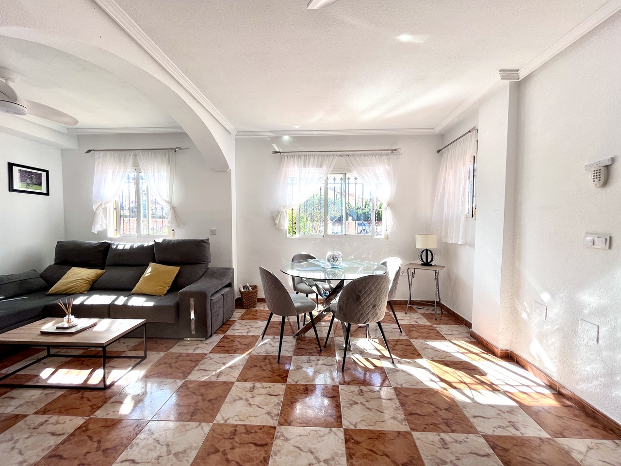 2 Bed, 2 Bath, HouseFor Sale, La Zenia, Alicante