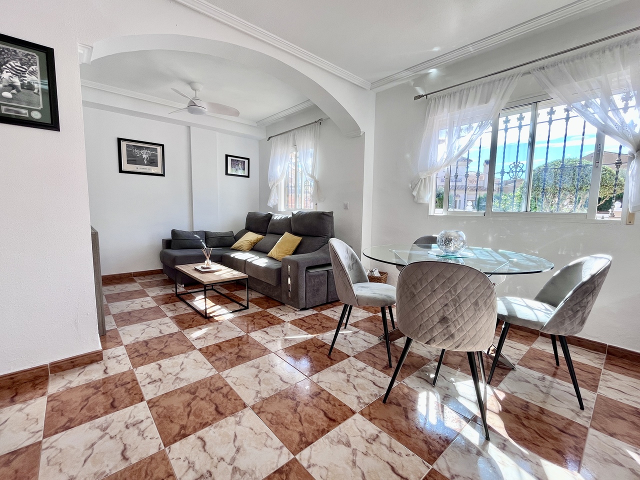 2 Bed, 2 Bath, HouseFor Sale, La Zenia, Alicante