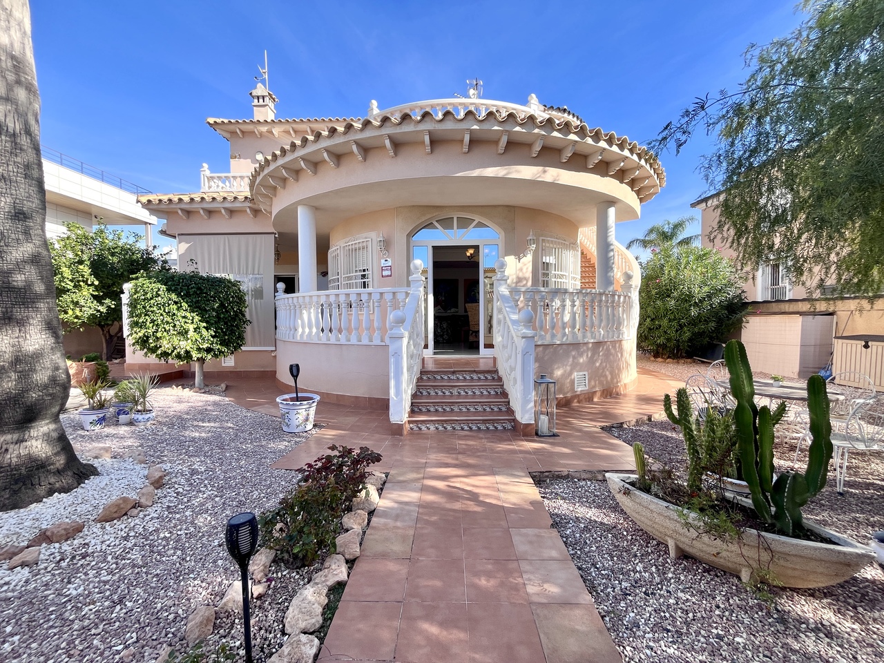 4 Bed, 3 Bath, HouseFor Sale, La Zenia, Alicante