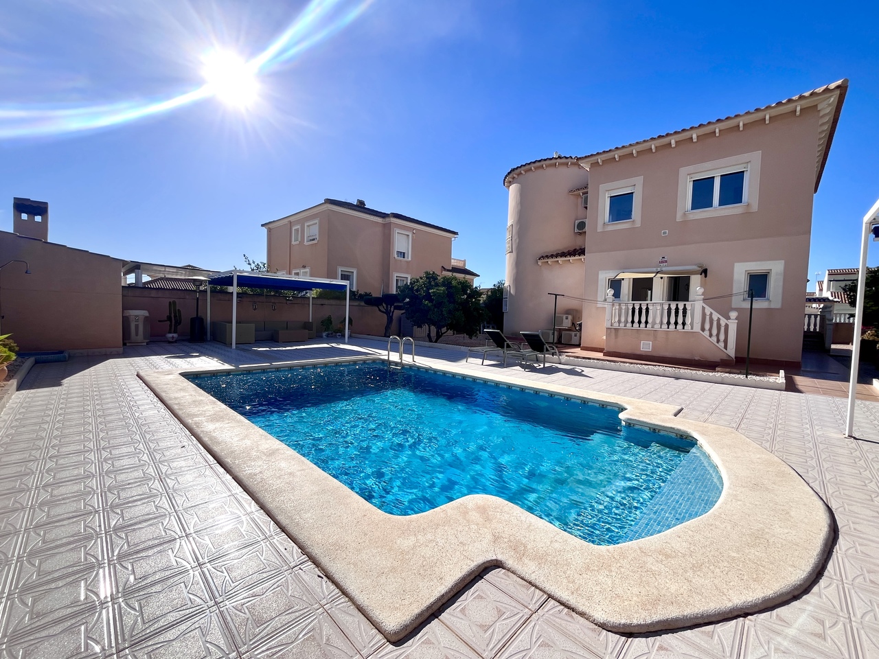 4 Bed, 3 Bath, HouseFor Sale, La Zenia, Alicante