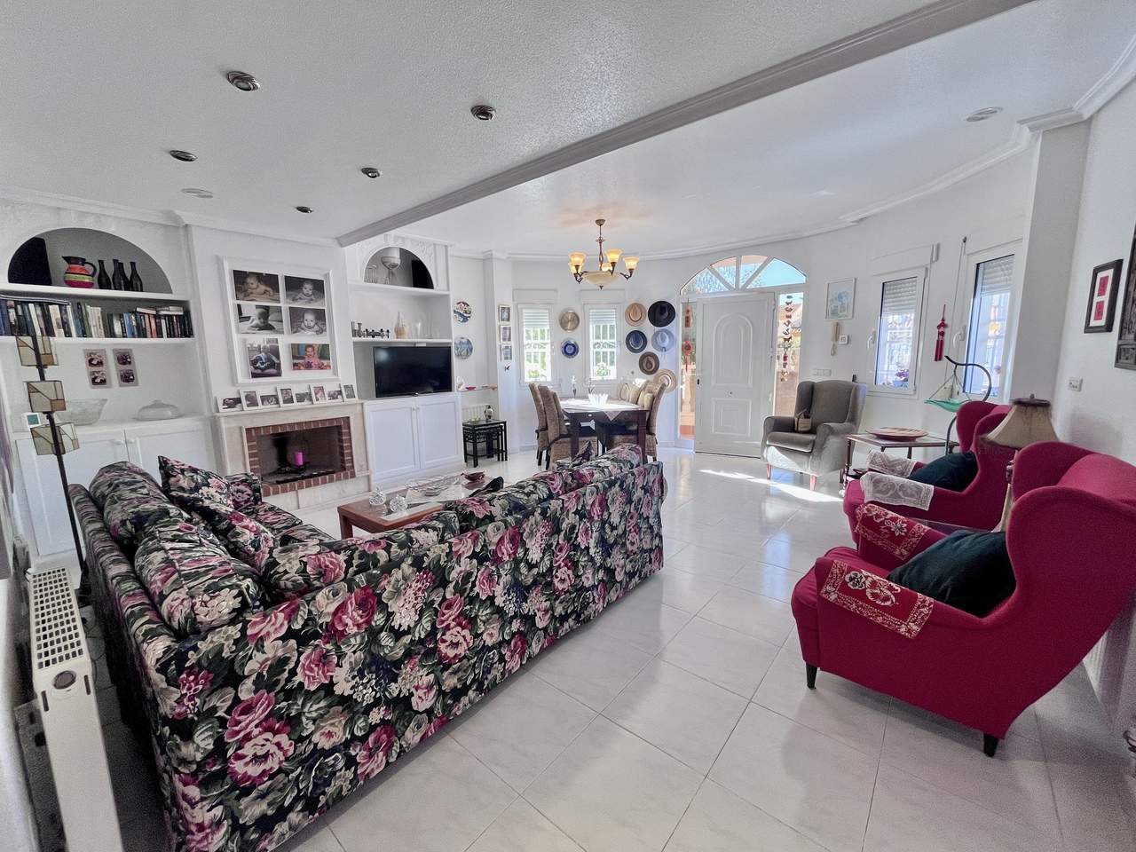 4 Bed, 3 Bath, HouseFor Sale, La Zenia, Alicante