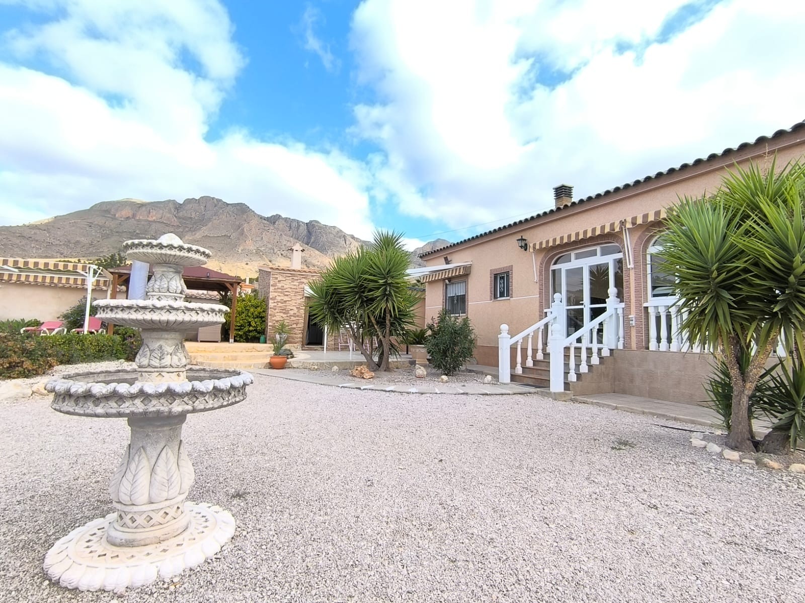 5 Bed, 3 Bath, HouseFor Sale, Macisvenda, Murcia