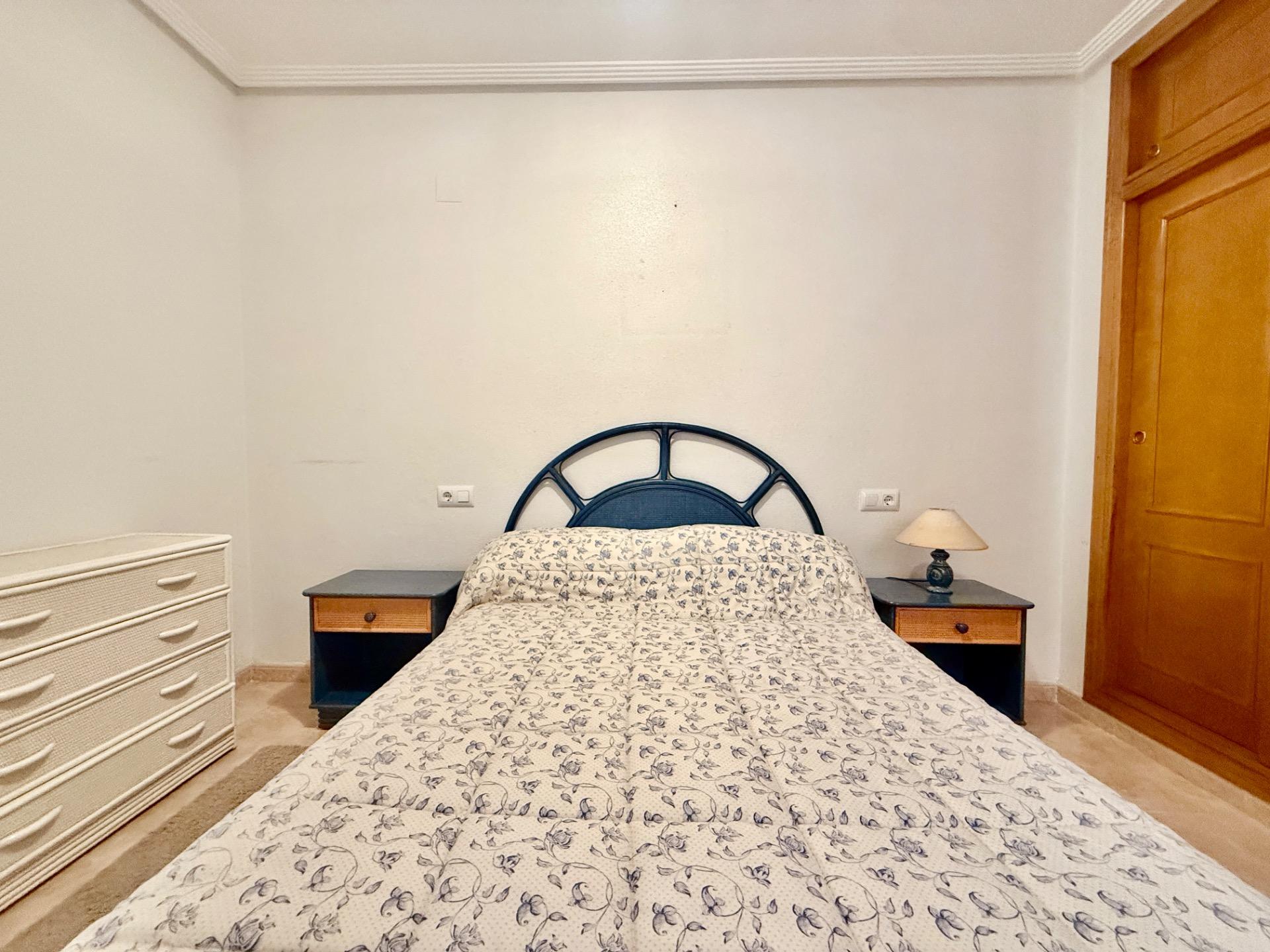 2 Bed, 1 Bath, ApartmentFor Sale, Torrevieja, Alicante