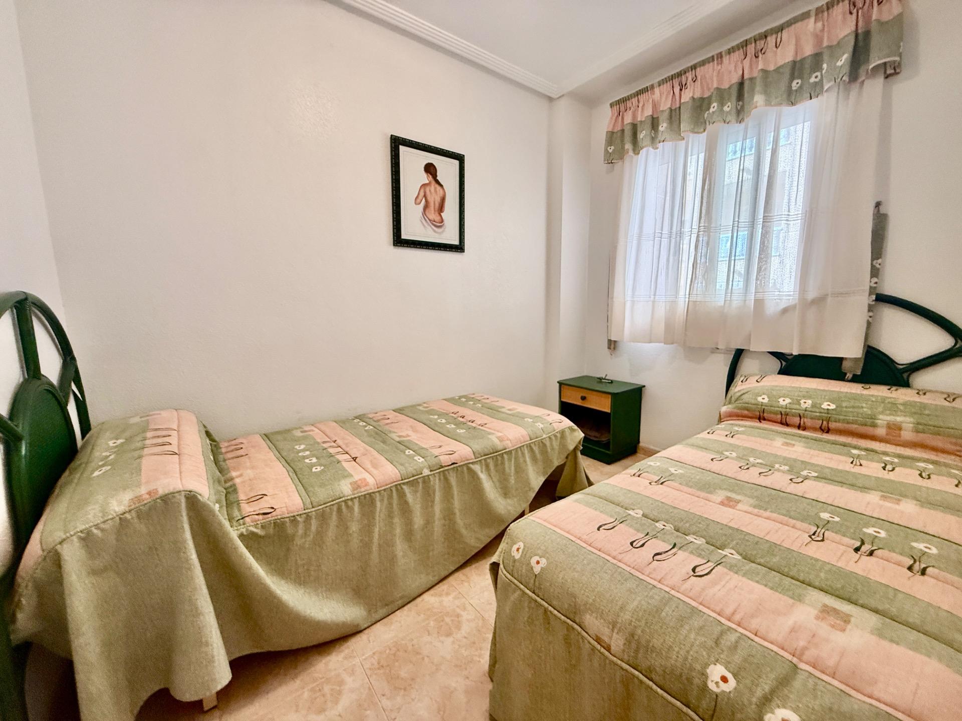 2 Bed, 1 Bath, ApartmentFor Sale, Torrevieja, Alicante