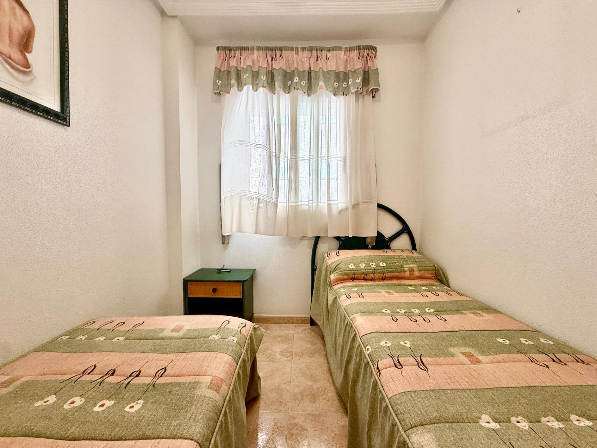 2 Bed, 1 Bath, ApartmentFor Sale, Torrevieja, Alicante