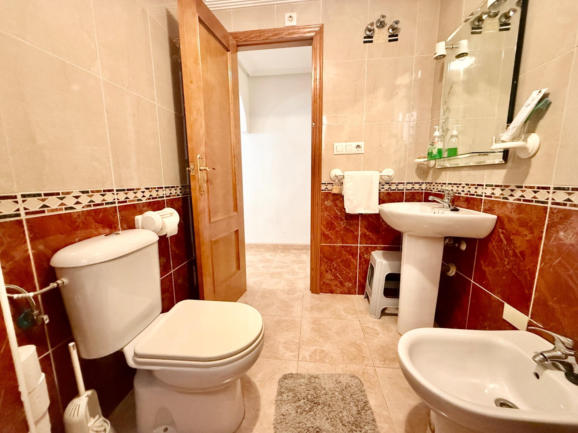 2 Bed, 1 Bath, ApartmentFor Sale, Torrevieja, Alicante