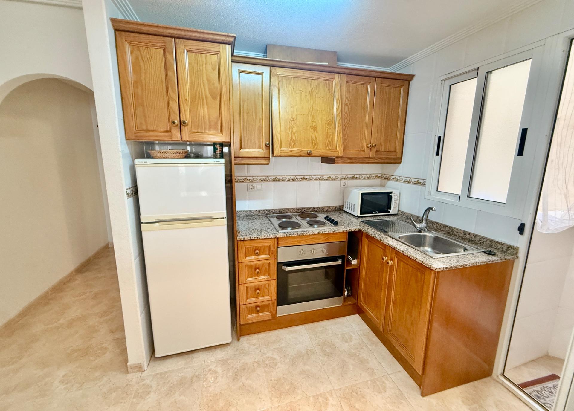 2 Bed, 1 Bath, ApartmentFor Sale, Torrevieja, Alicante