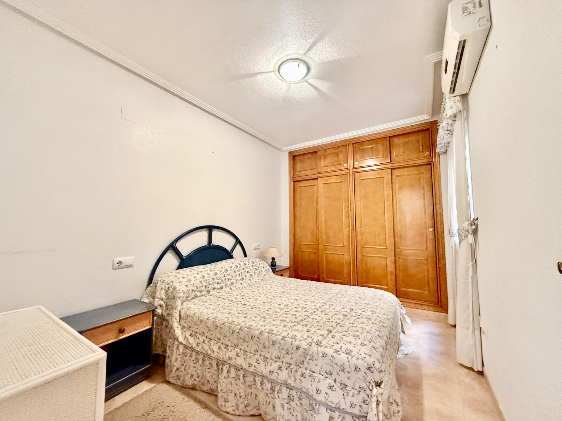 2 Bed, 1 Bath, ApartmentFor Sale, Torrevieja, Alicante