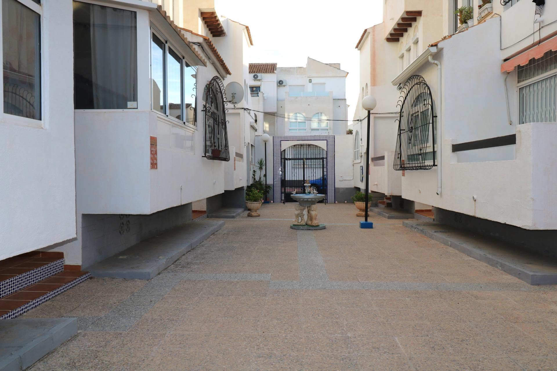 1 Bath, ApartmentFor Sale, Torrevieja, Alicante