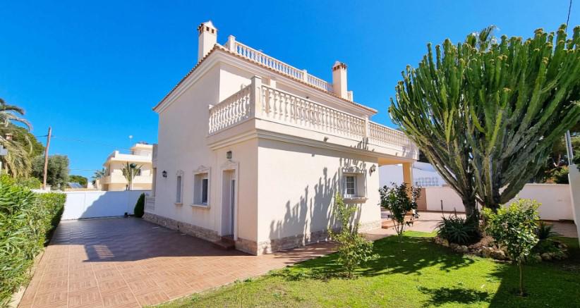 4 Bed, 4 Bath, HouseFor Sale, Cabo Roig, Alicante 4 Bed, 4 Bath, HouseFor Sale, Cabo Roig, Alicante