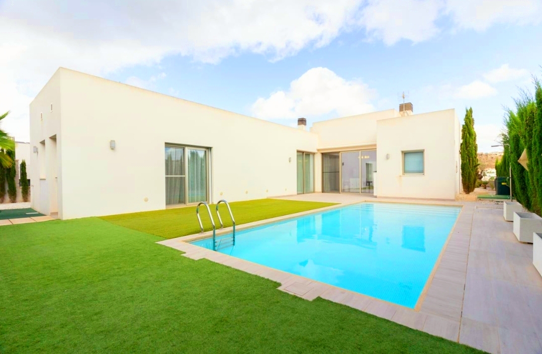 3 Bed, 2 Bath, HouseFor Sale, Benijofar, Alicante