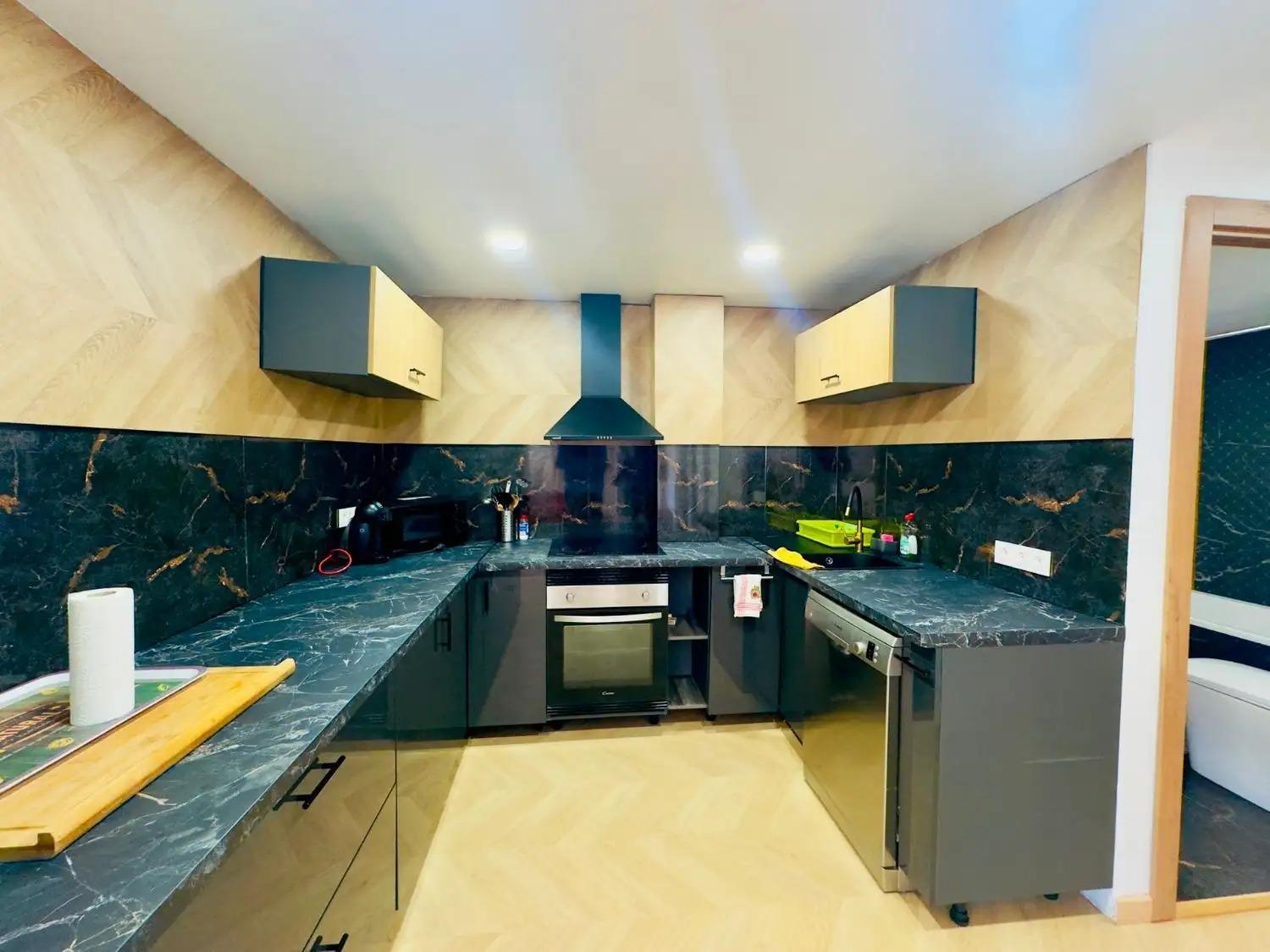 3 Bed, 2 Bath, ApartmentFor Sale, Torrevieja, Alicante 3 Bed, 2 Bath, ApartmentFor Sale, Torrevieja, Alicante