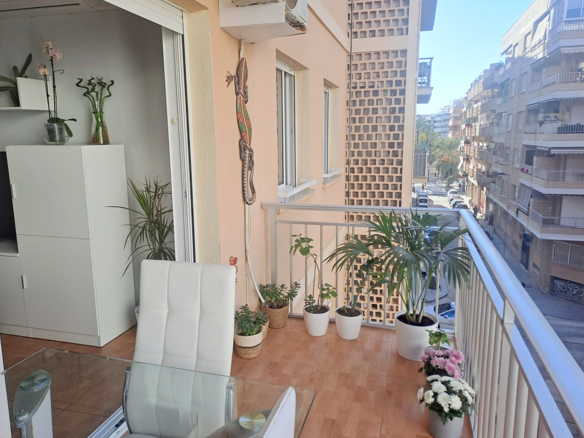 3 Bed, 2 Bath, ApartmentFor Sale, Torrevieja, Alicante
