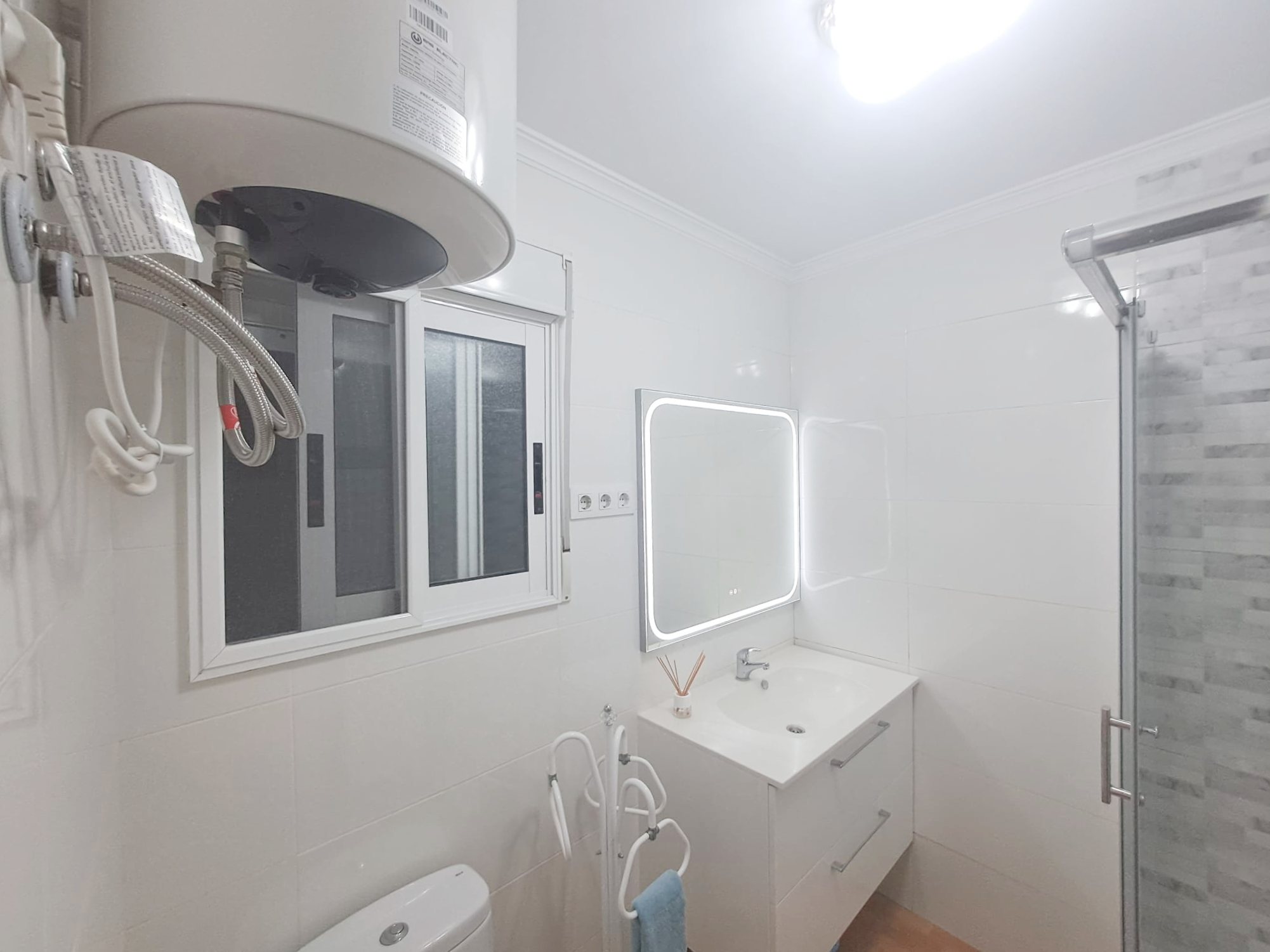 3 Bed, 2 Bath, ApartmentFor Sale, Torrevieja, Alicante 3 Bed, 2 Bath, ApartmentFor Sale, Torrevieja, Alicante