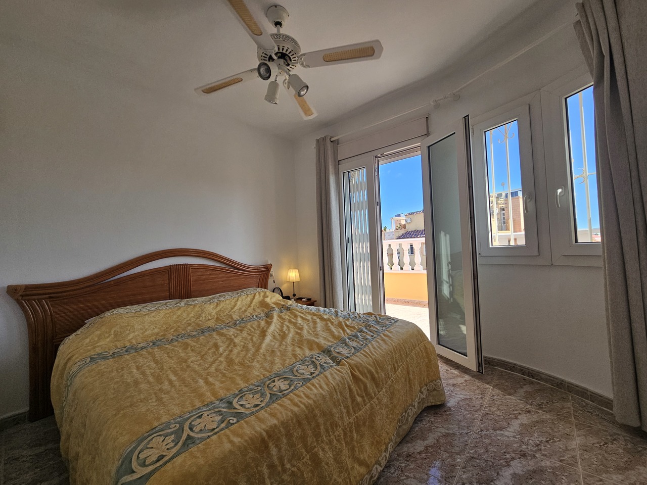 2 Bed, 2 Bath, HouseFor Sale, La Zenia, Alicante