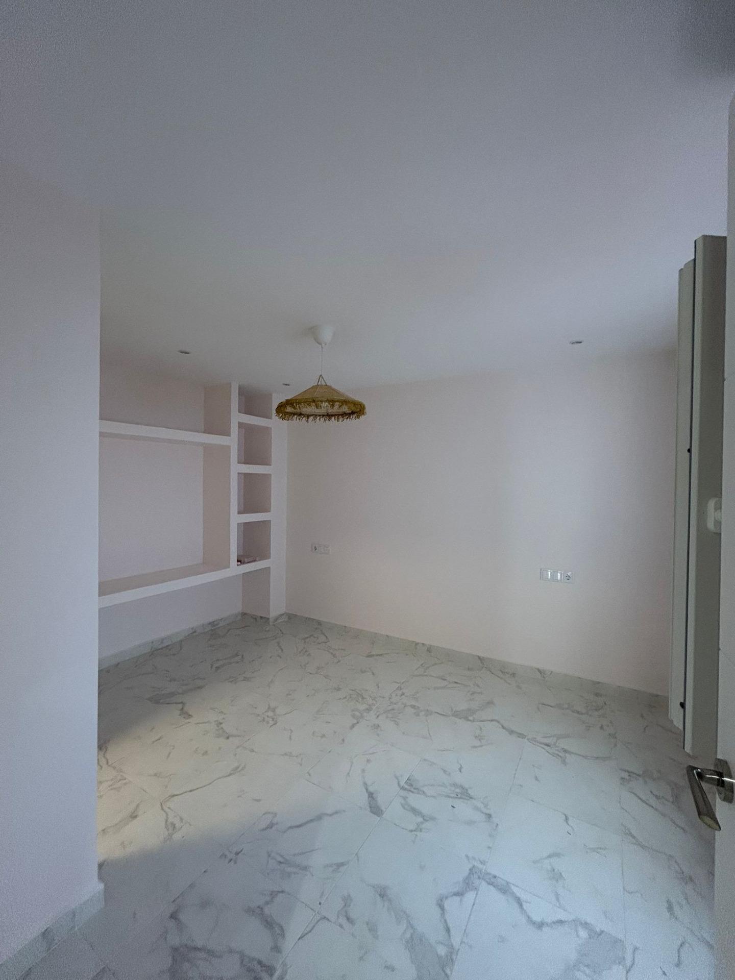 3 Bed, 2 Bath, ApartmentFor Sale, Torrevieja, Alicante 3 Bed, 2 Bath, ApartmentFor Sale, Torrevieja, Alicante