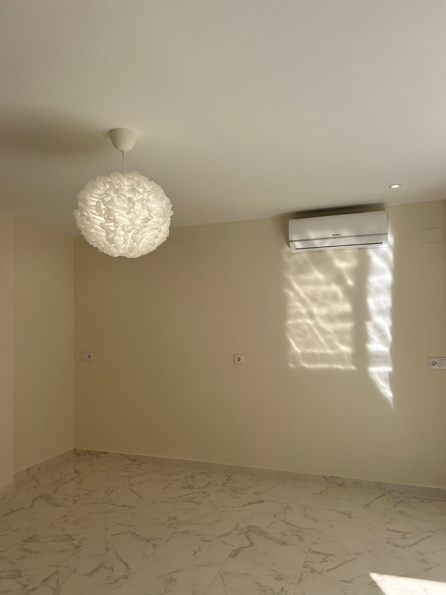 3 Bed, 2 Bath, ApartmentFor Sale, Torrevieja, Alicante 3 Bed, 2 Bath, ApartmentFor Sale, Torrevieja, Alicante