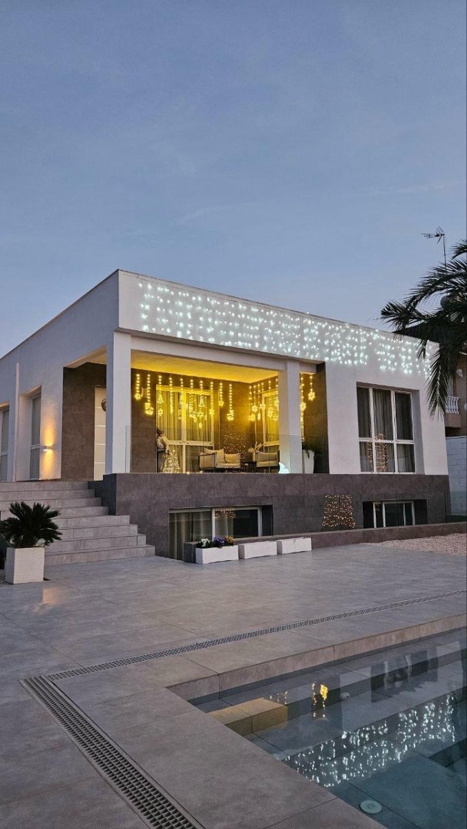 4 Bed, 3 Bath, HouseFor Sale, Orihuela, Alicante