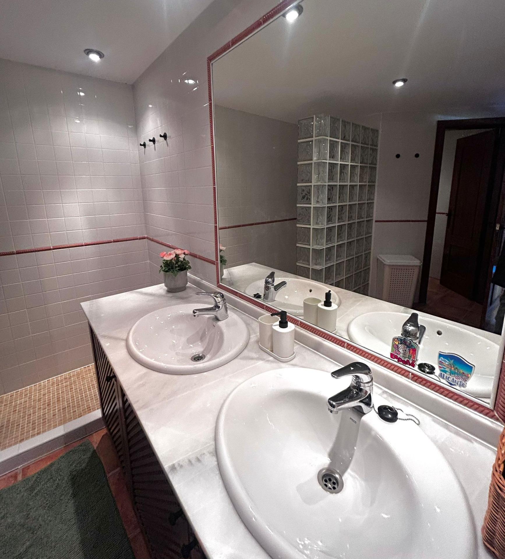 2 Bed, 2 Bath, ApartmentFor Sale, Torrevieja, Alicante