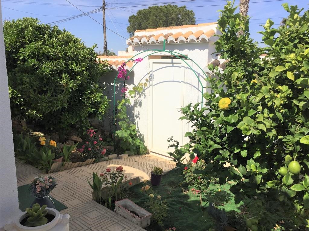 6 Bed, 3 Bath, HouseFor Sale, Torrevieja, Alicante